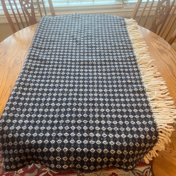 Tweedmill Vintage Vintage wool blanket throw navy & ivory Stadium throw - Picture 10 of 10